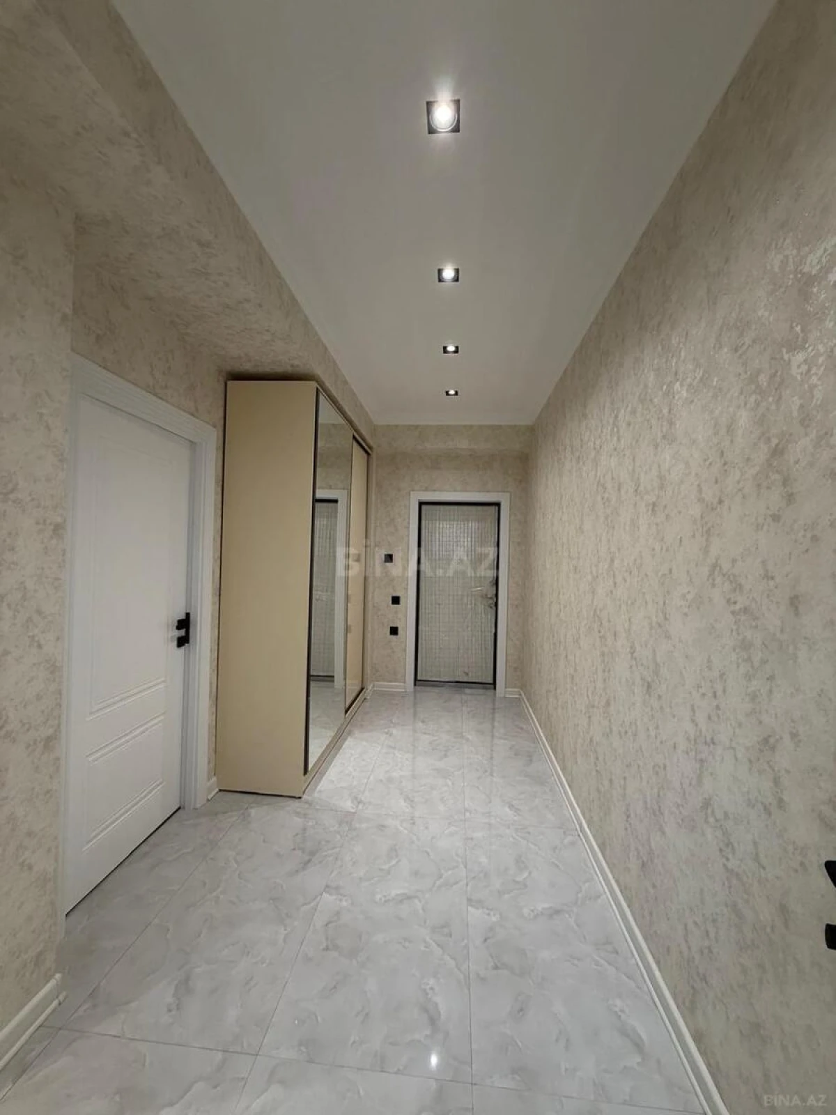 Satılır 2 otaqlı mənzil 54 m²