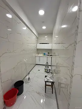 Satılır obyekt 245 m²