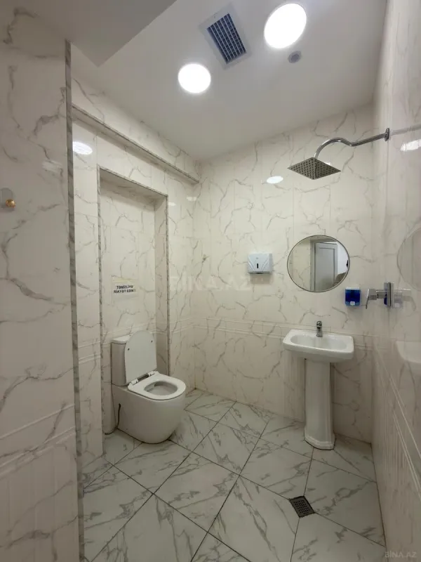 Satılır obyekt 245 m²