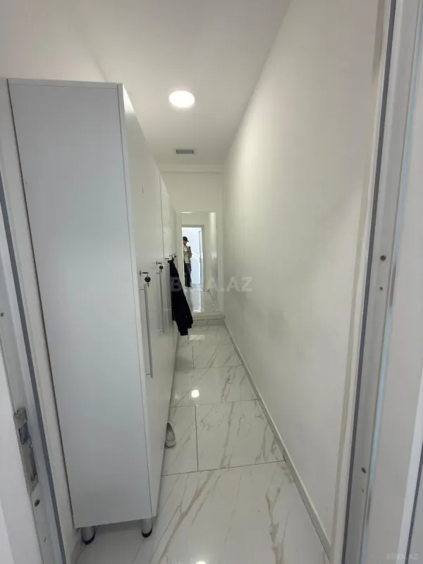 Satılır obyekt 245 m²