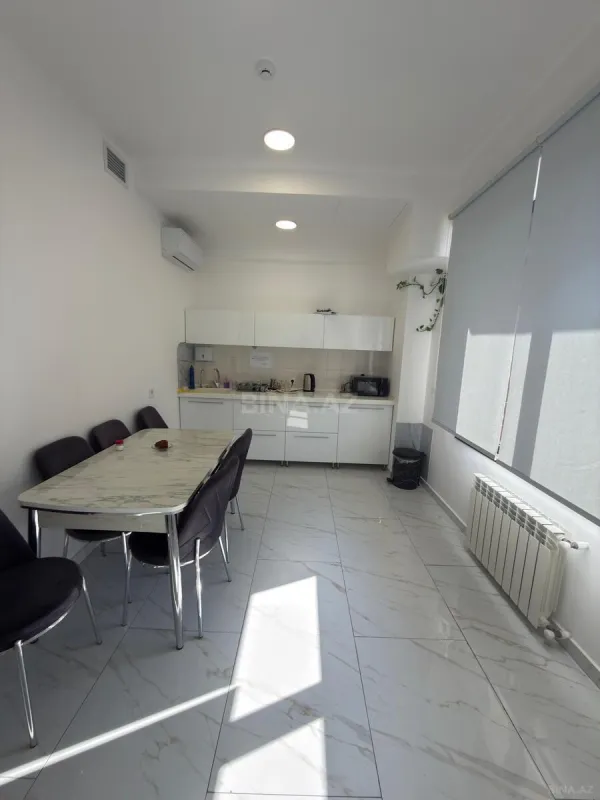 Satılır obyekt 245 m²