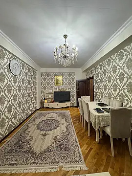 Satılır 2 otaqlı mənzil 78 m²