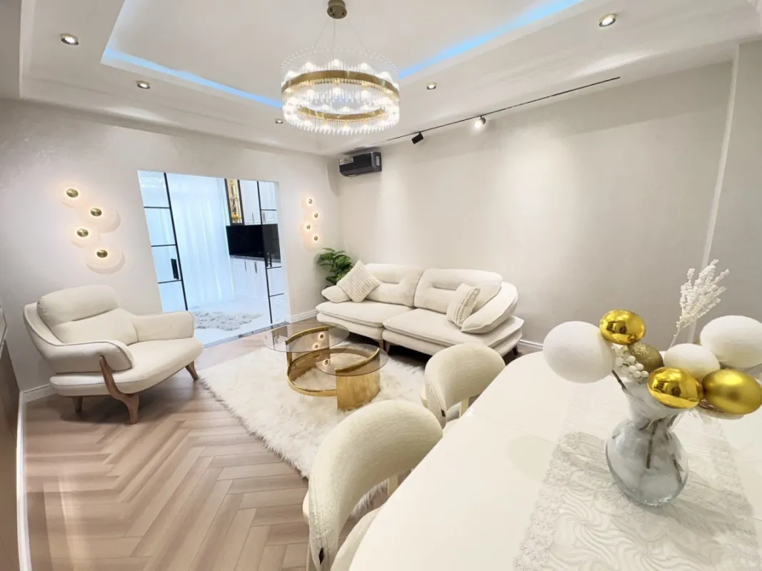 Satılır 3 otaqlı mənzil 100 m²