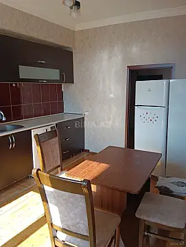 Kirayə verilir 2 otaqlı mənzil 80 m²