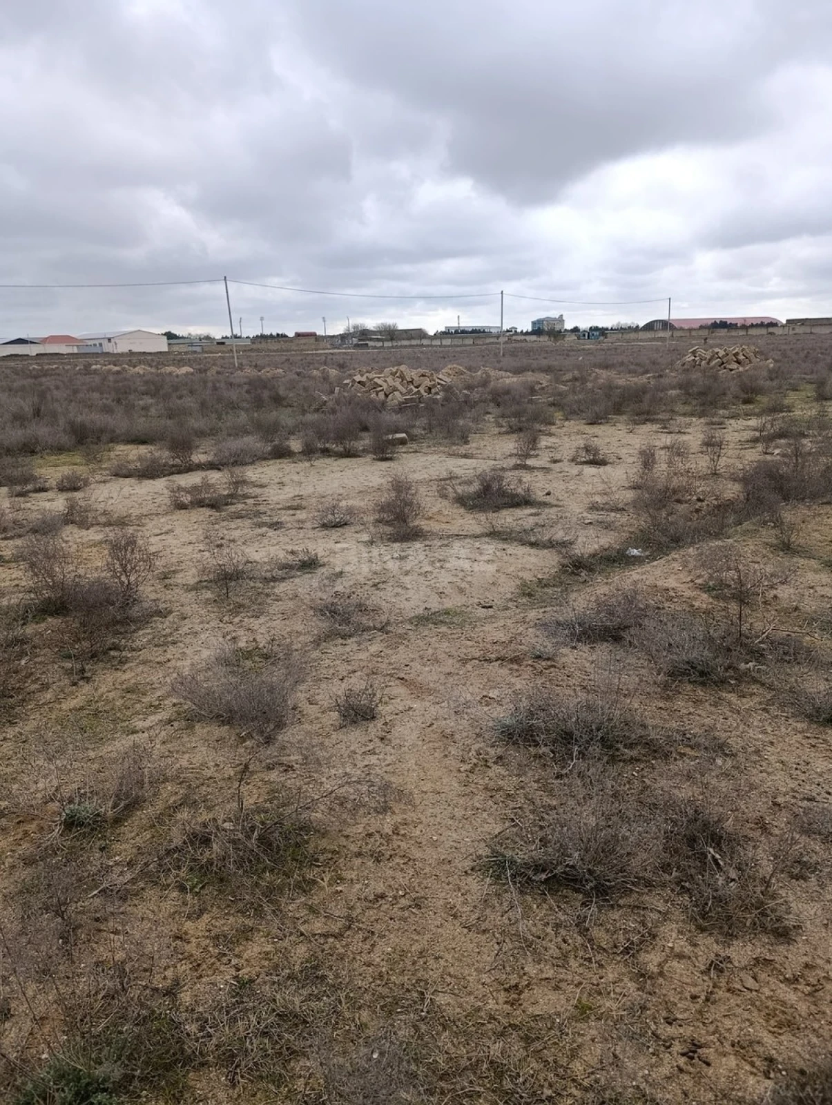 Satılır torpaq sahəsi 100 m²