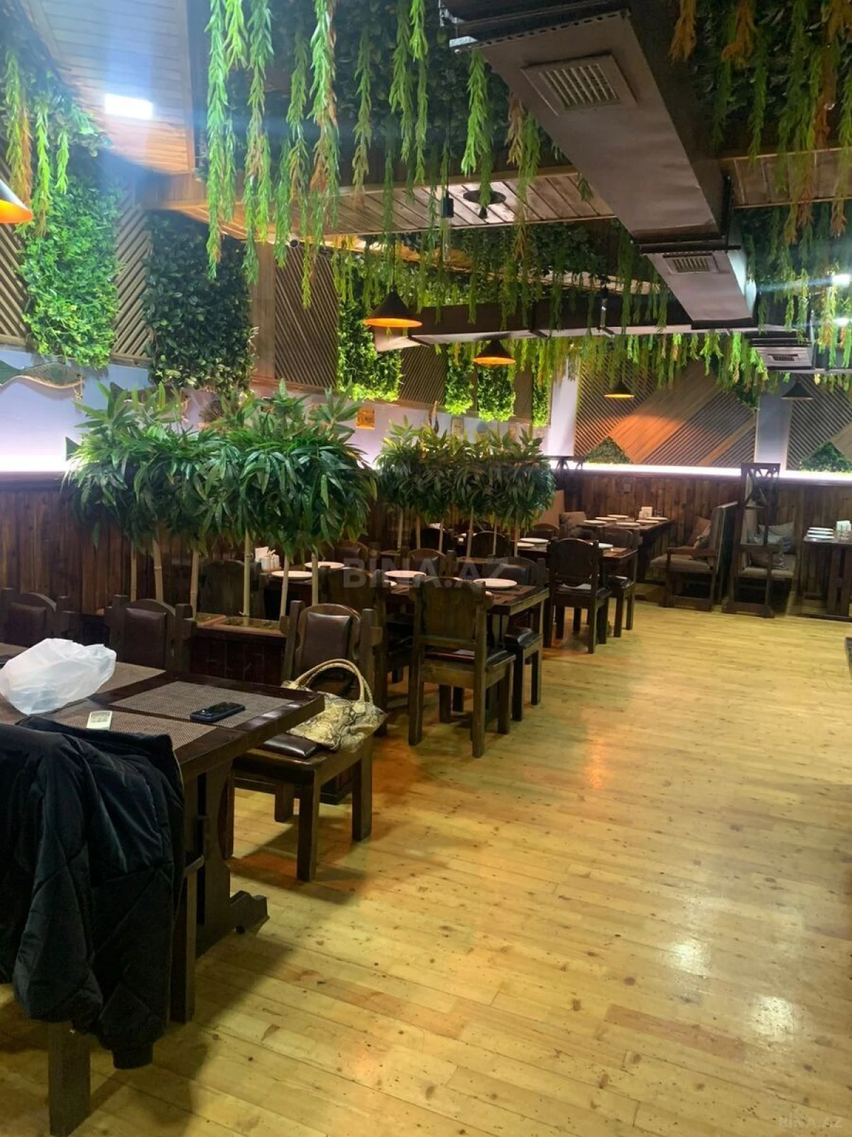 Kirayə verilir obyekt 300 m²