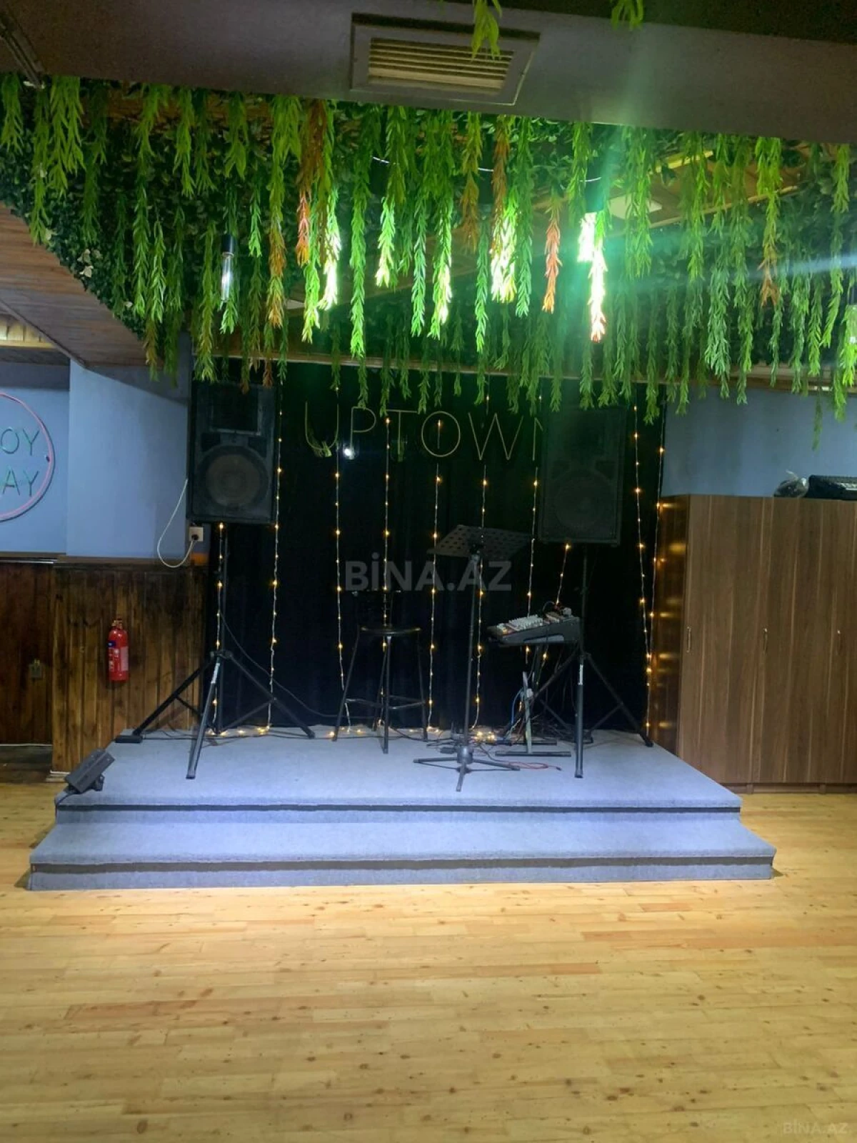 Kirayə verilir obyekt 300 m²