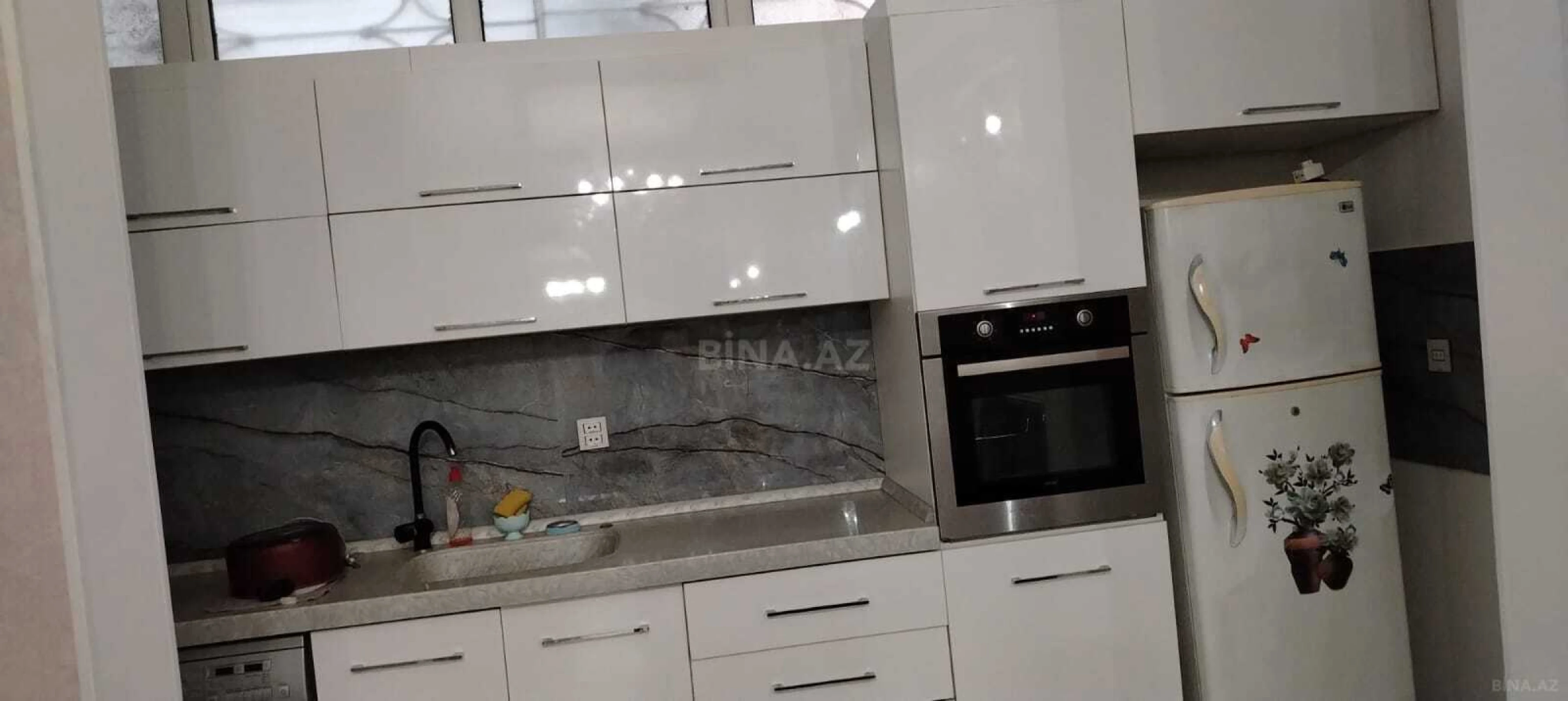 Kirayə verilir 5 otaqlı mənzil 112 m²