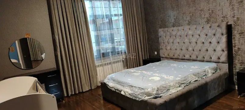 Kirayə verilir 5 otaqlı mənzil 112 m²