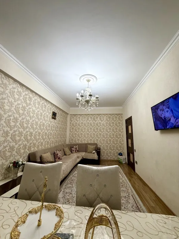 Satılır 2 otaqlı mənzil 65 m²