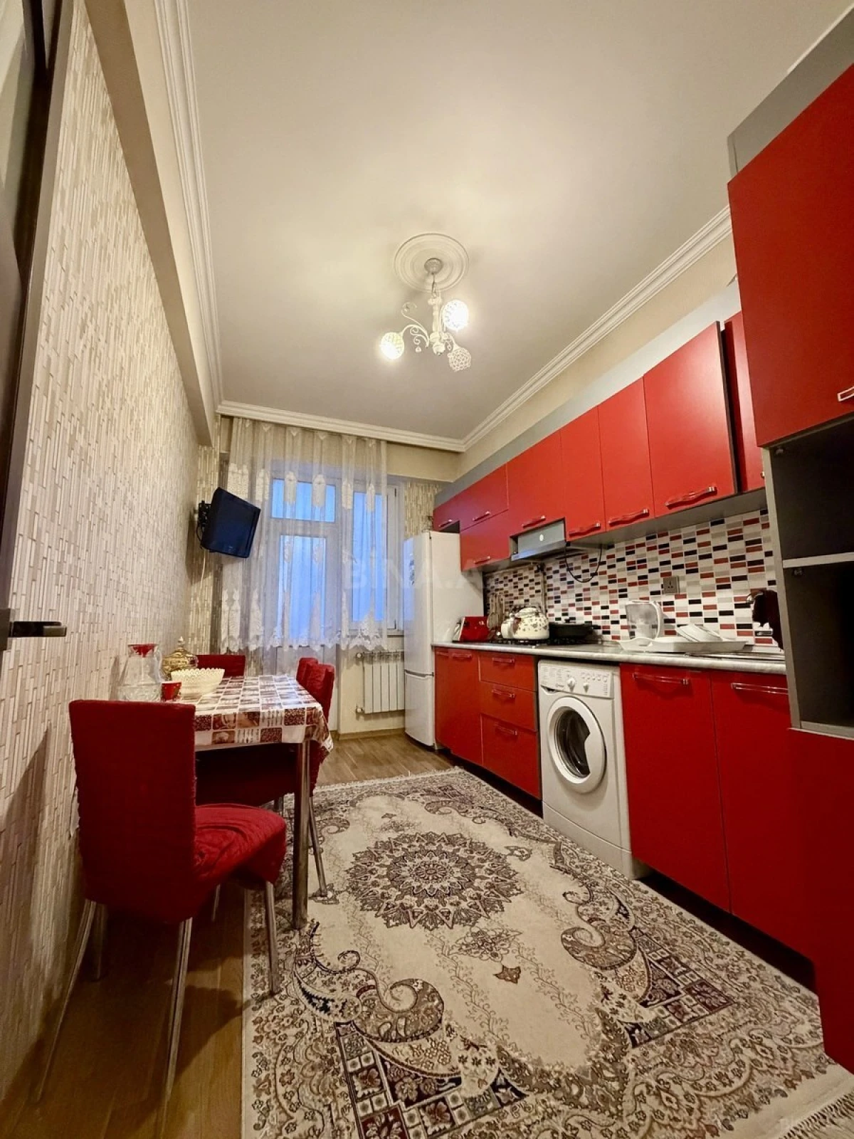 Satılır 2 otaqlı mənzil 65 m²