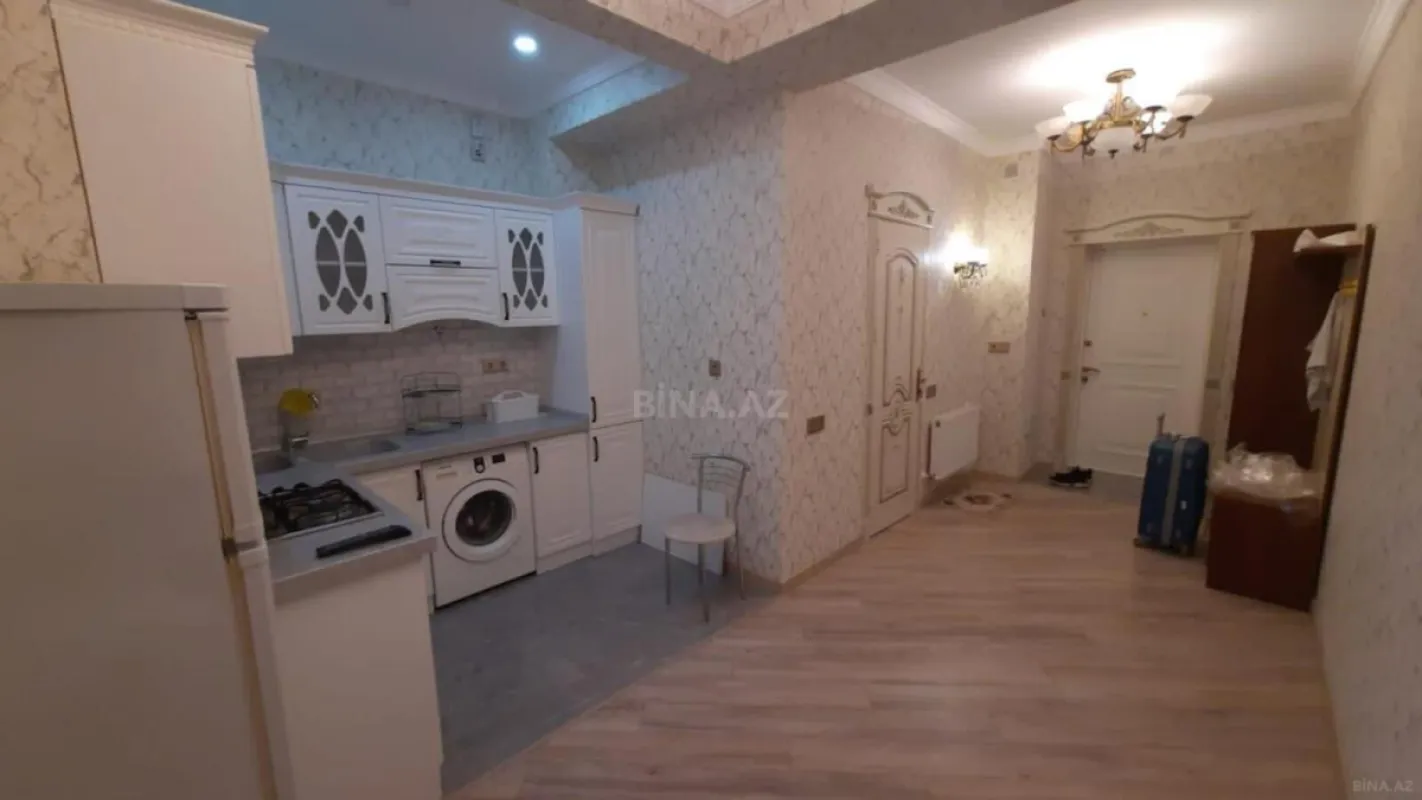 Kirayə verilir 2 otaqlı mənzil 85 m²