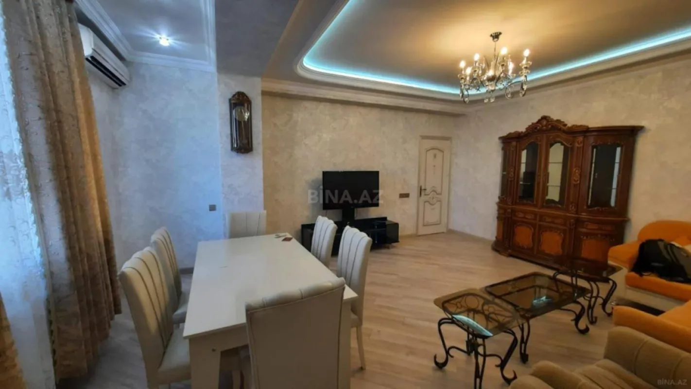 Kirayə verilir 2 otaqlı mənzil 85 m²