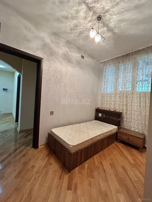Kirayə verilir 4 otaqlı mənzil 150 m²