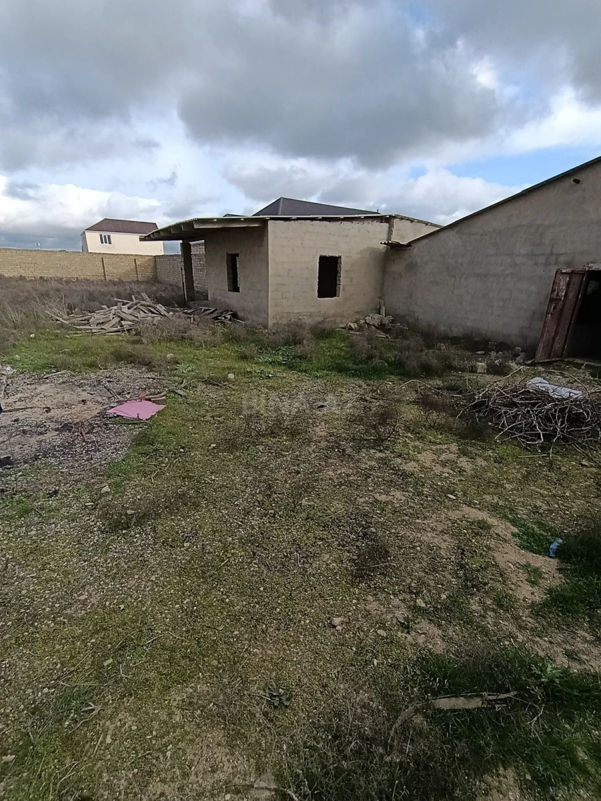 Satılır obyekt 14 m²