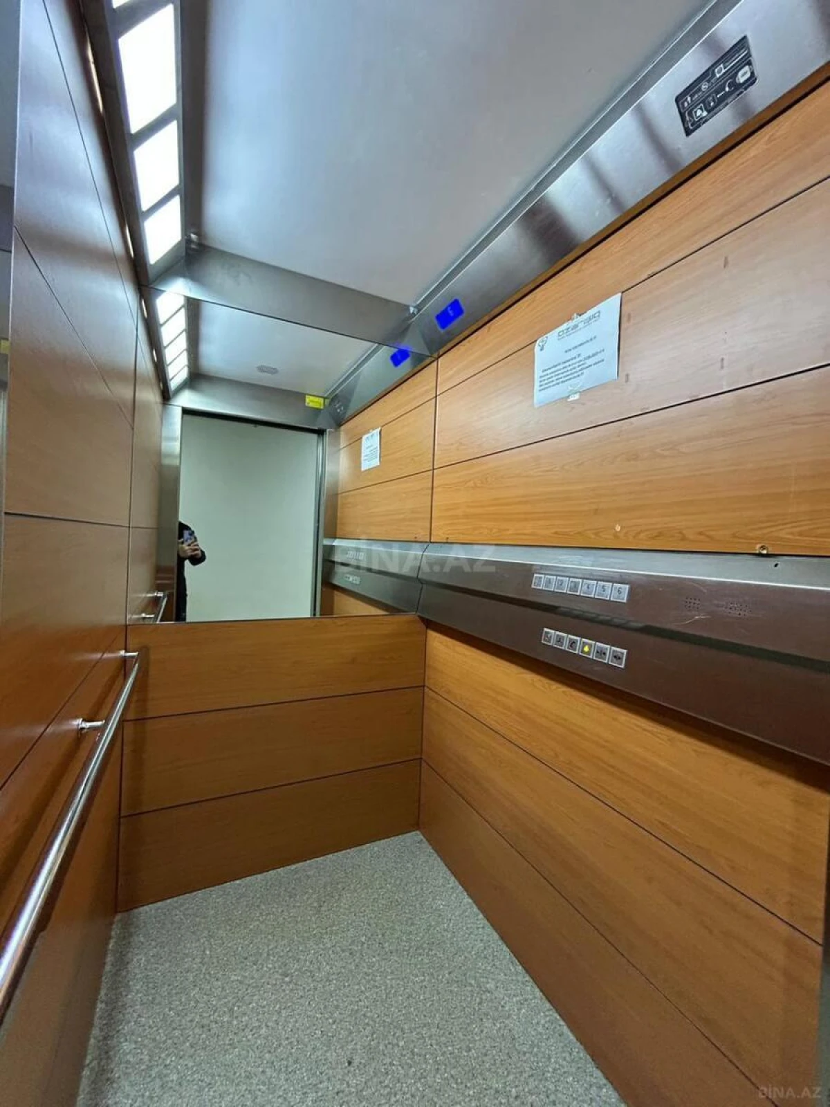 Kirayə verilir 4 otaqlı mənzil 150 m²