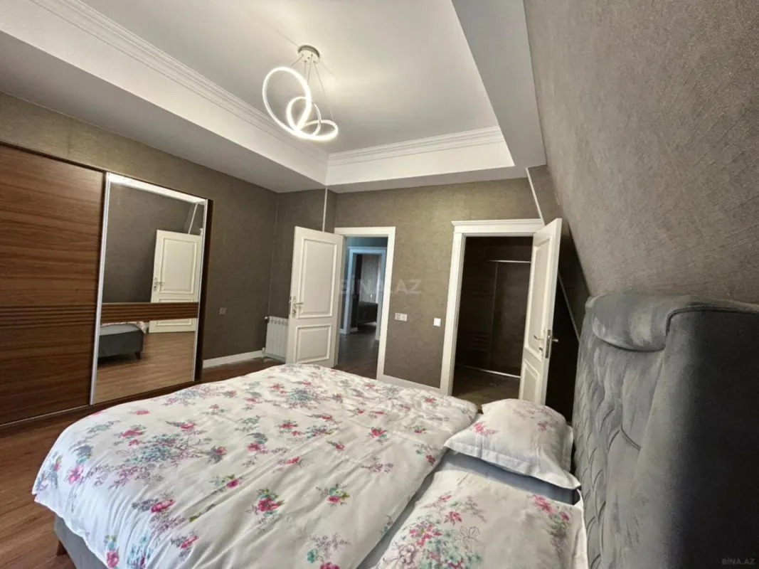 Kirayə verilir 4 otaqlı mənzil 150 m²