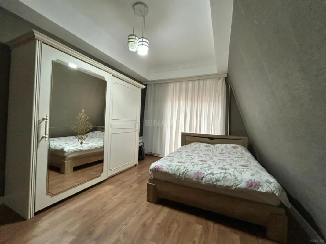 Kirayə verilir 4 otaqlı mənzil 150 m²