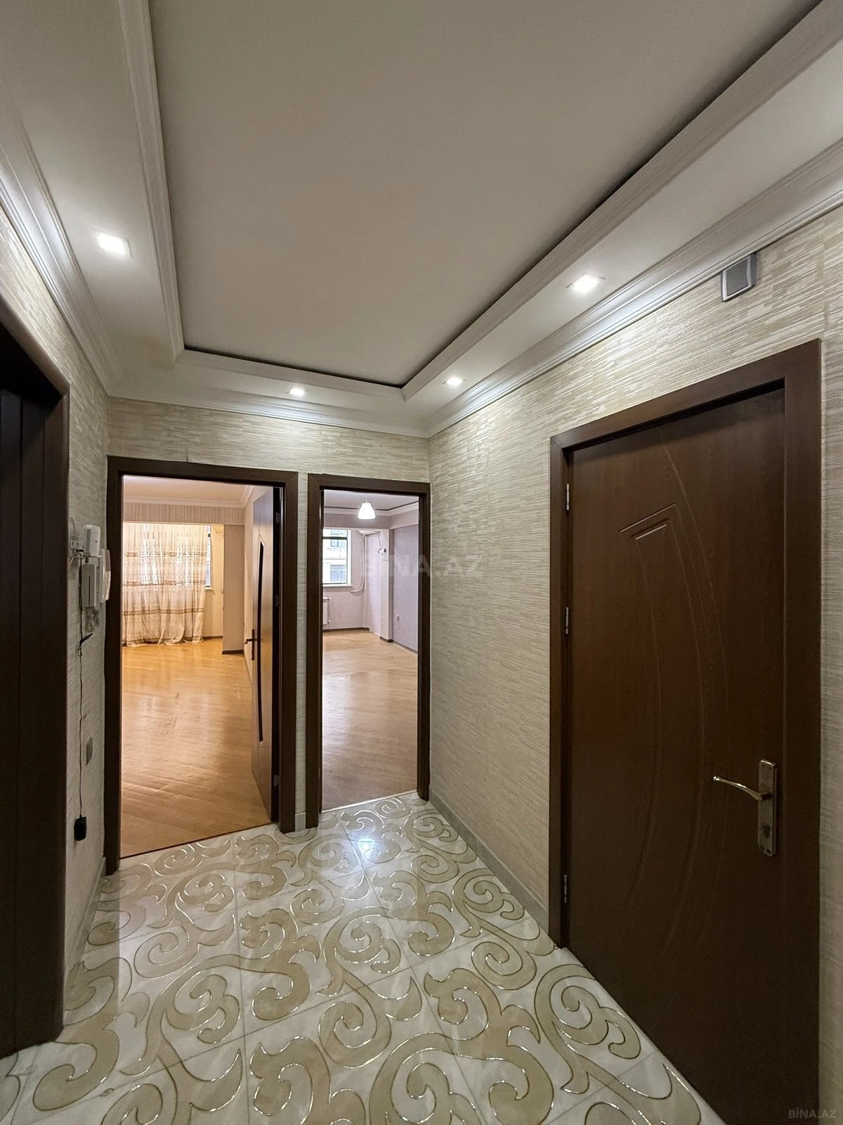 Satılır 2 otaqlı mənzil 65 m²