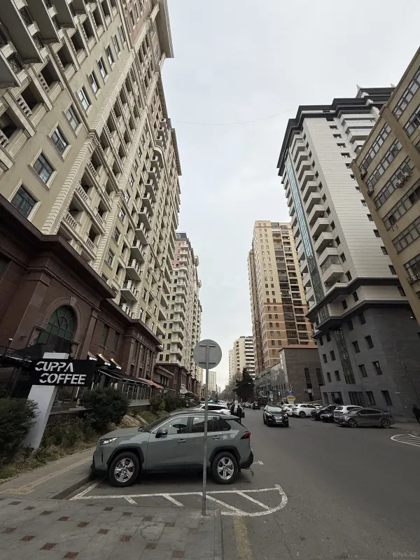 Satılır 2 otaqlı mənzil 65 m²