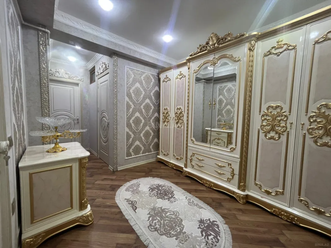 Kirayə verilir 2 otaqlı mənzil 75 m²