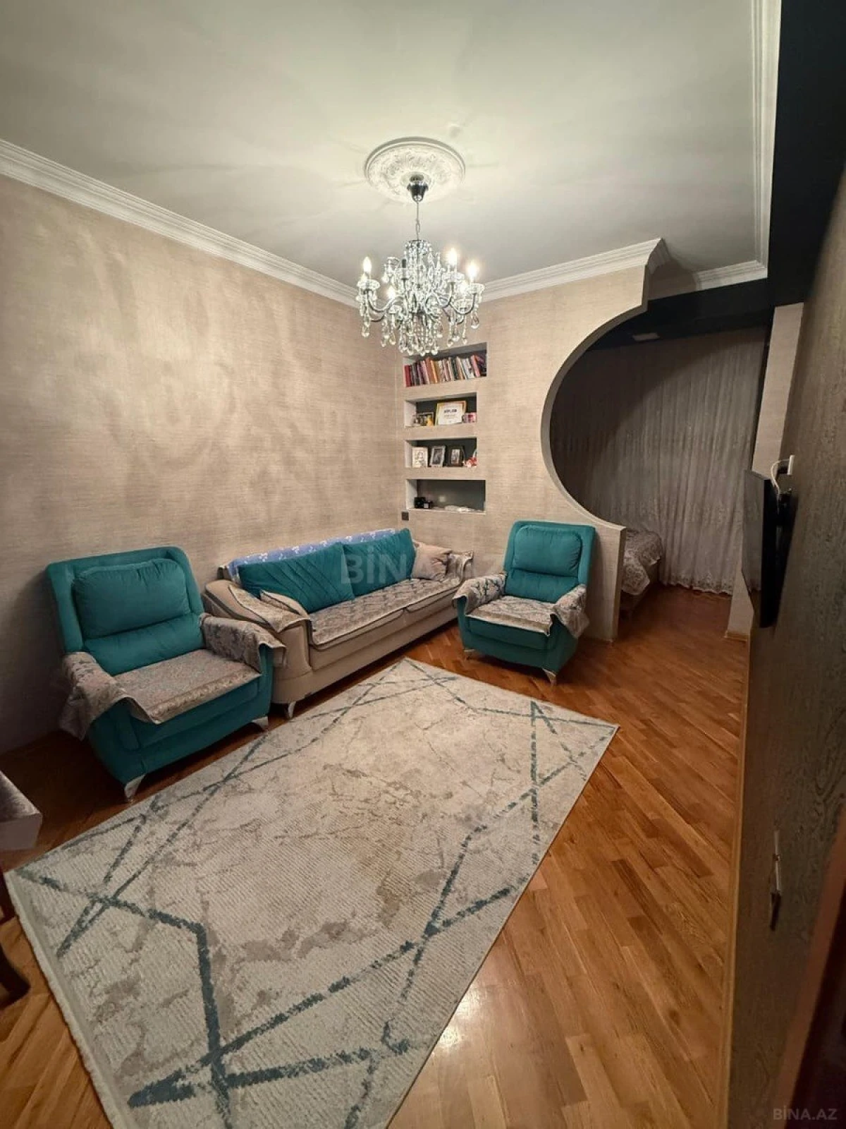 Satılır 2 otaqlı mənzil 75 m²