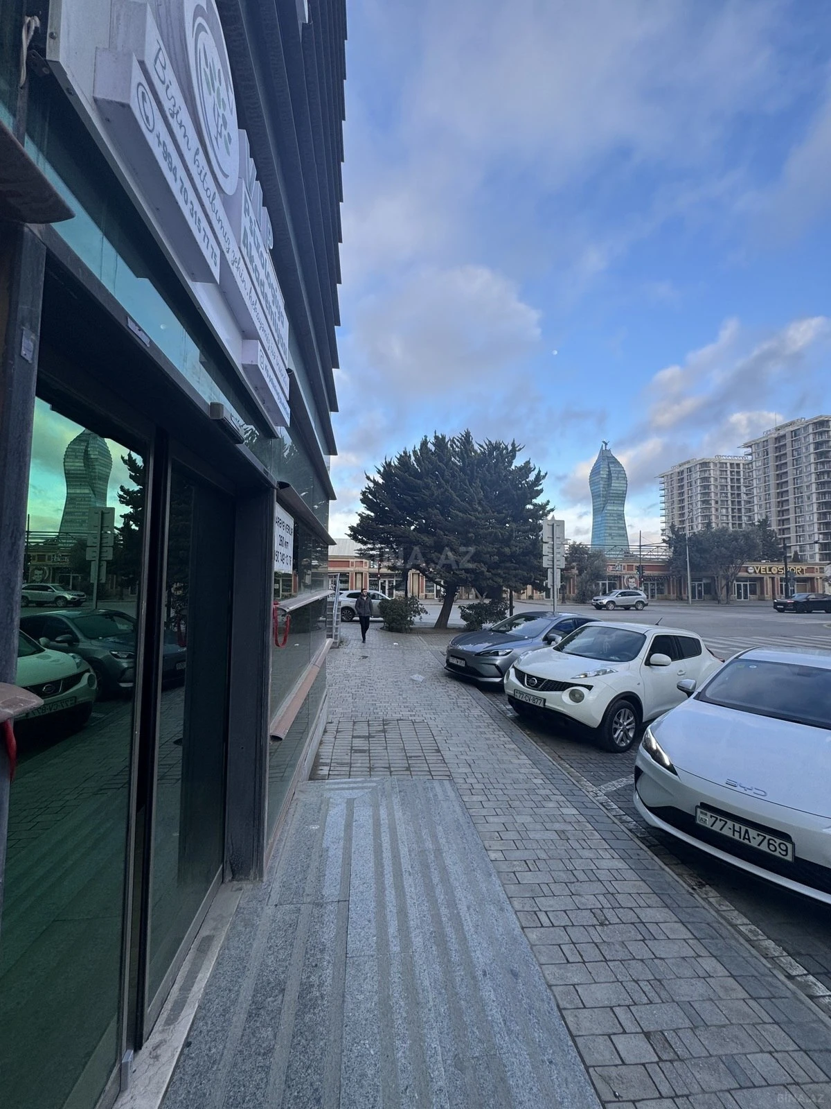 Kirayə verilir obyekt 260 m²