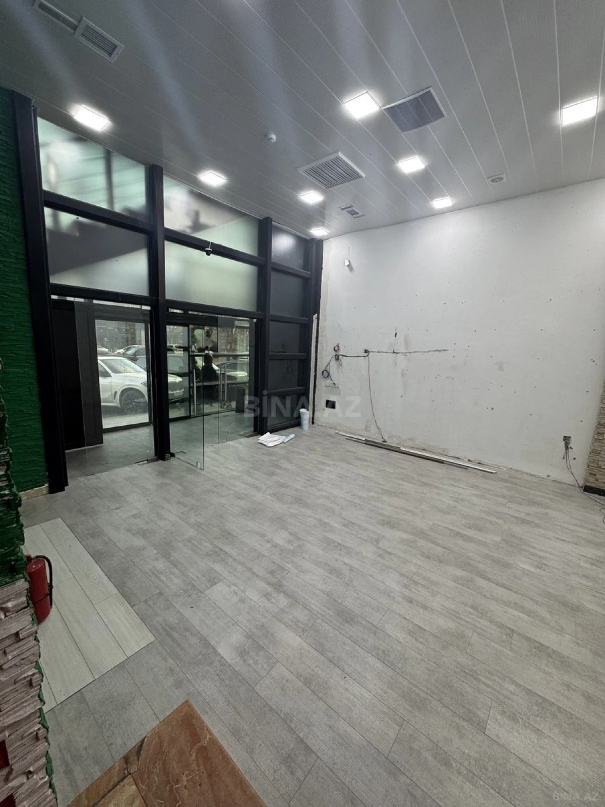 Kirayə verilir obyekt 260 m²