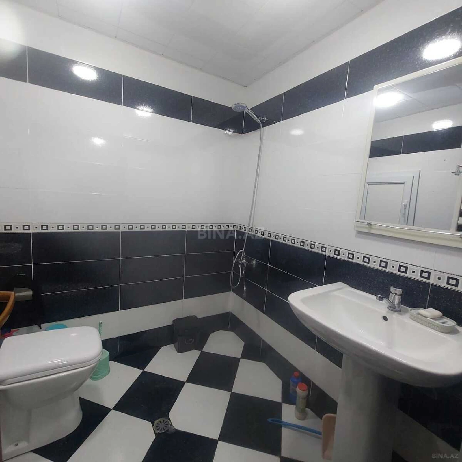 Kirayə verilir 2 otaqlı mənzil 54 m²
