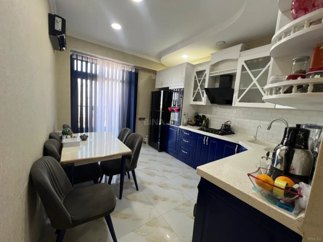 Satılır 2 otaqlı mənzil 105 m²
