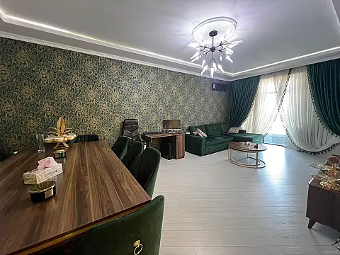 Satılır 2 otaqlı mənzil 105 m²