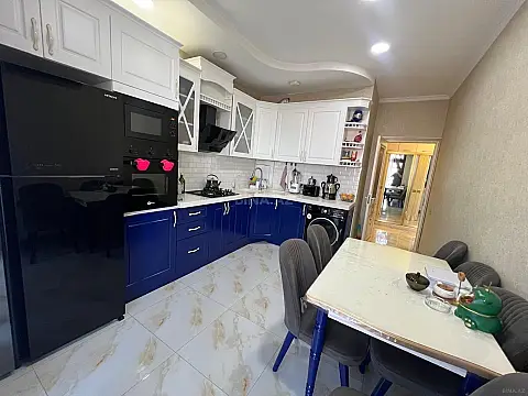 Satılır 2 otaqlı mənzil 105 m²