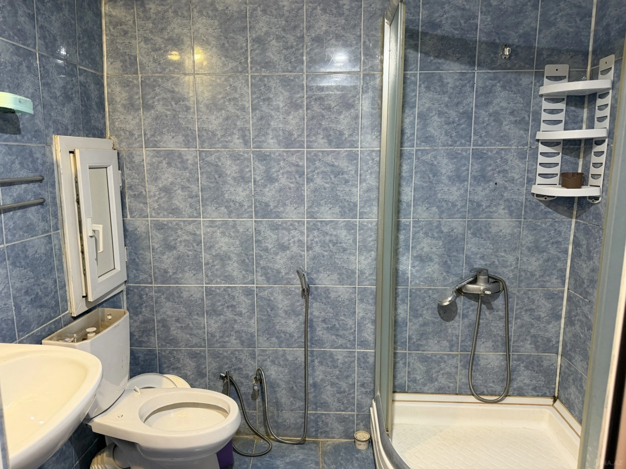 Kirayə verilir 1 otaqlı mənzil 53 m²