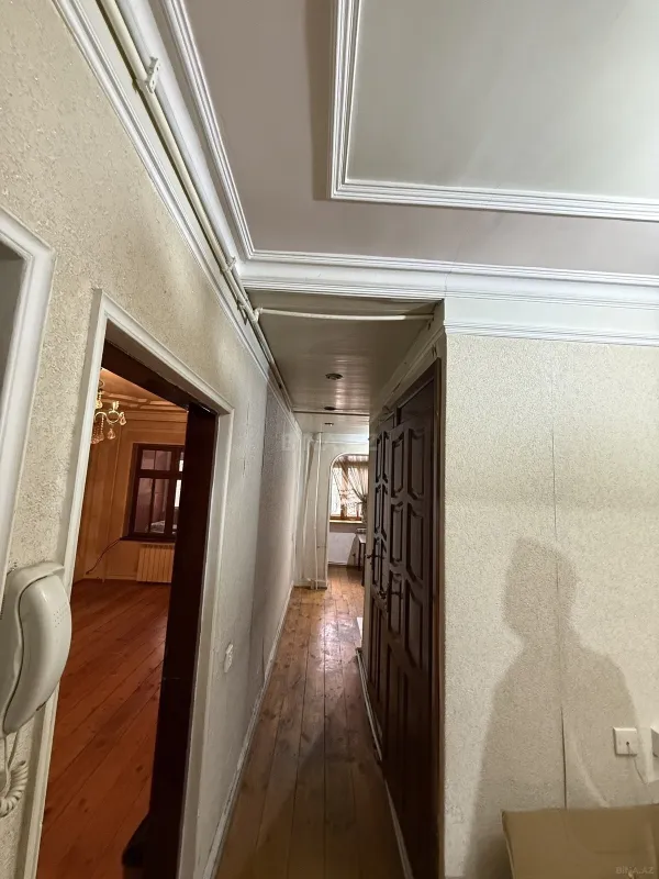 Kirayə verilir 2 otaqlı mənzil 75 m²