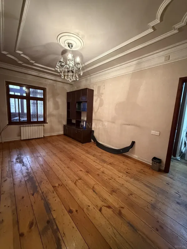 Kirayə verilir 2 otaqlı mənzil 75 m²
