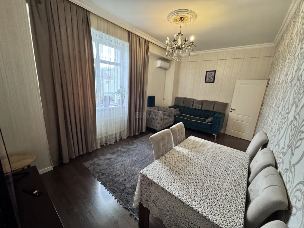 Satılır 3 otaqlı mənzil 83 m²