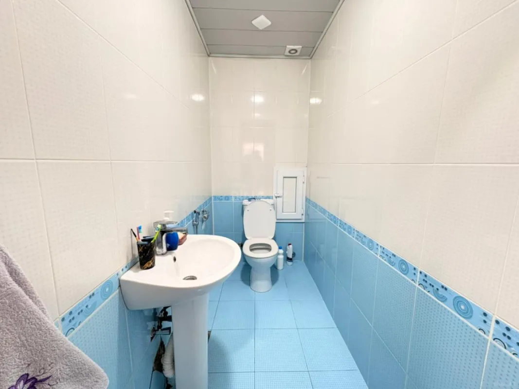 Satılır 2 otaqlı mənzil 102 m²