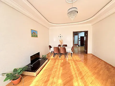 Satılır 2 otaqlı mənzil 102 m² — Bakı, Nərimanov 2 otaq 102.00 m²