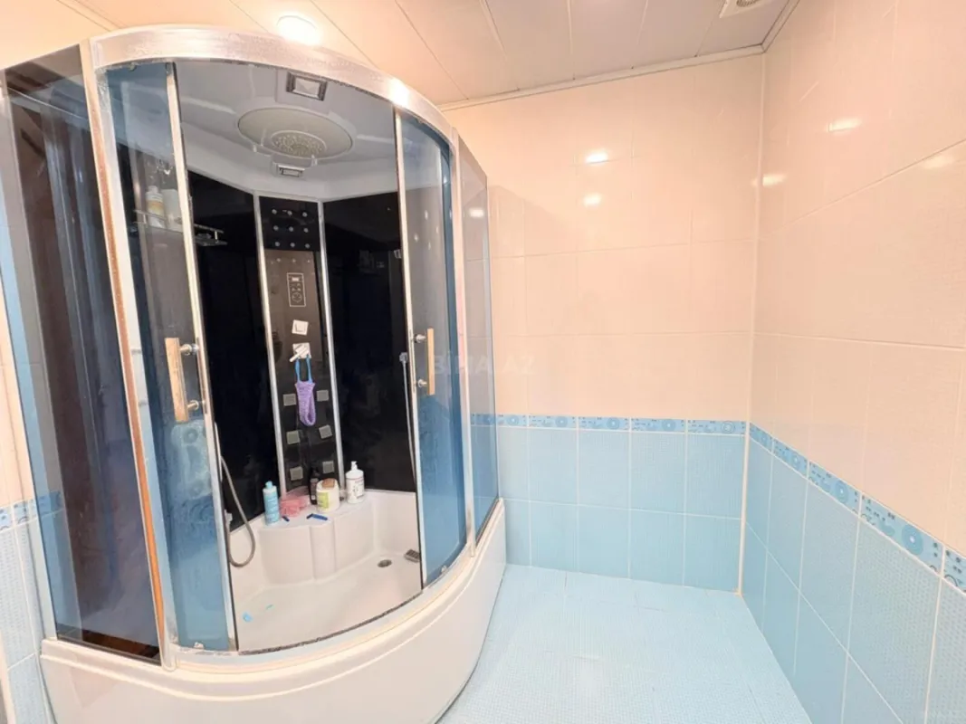 Satılır 2 otaqlı mənzil 102 m²