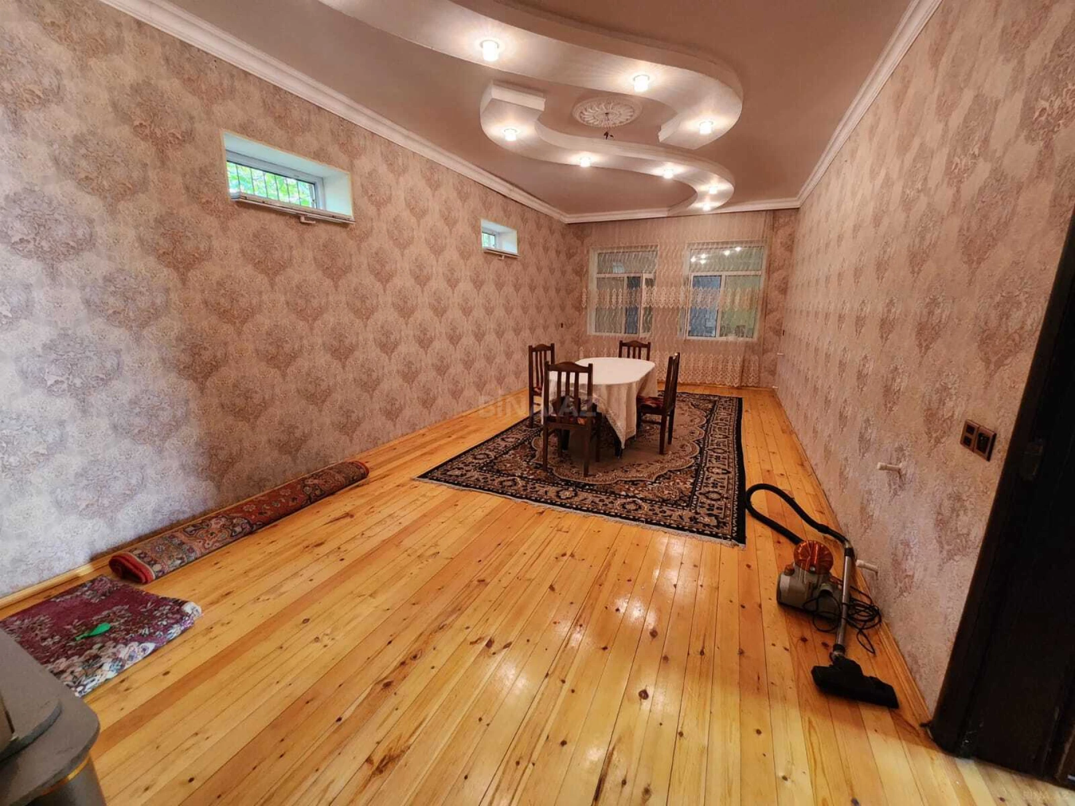 Satılır 4 otaqlı həyət evi 170 m²