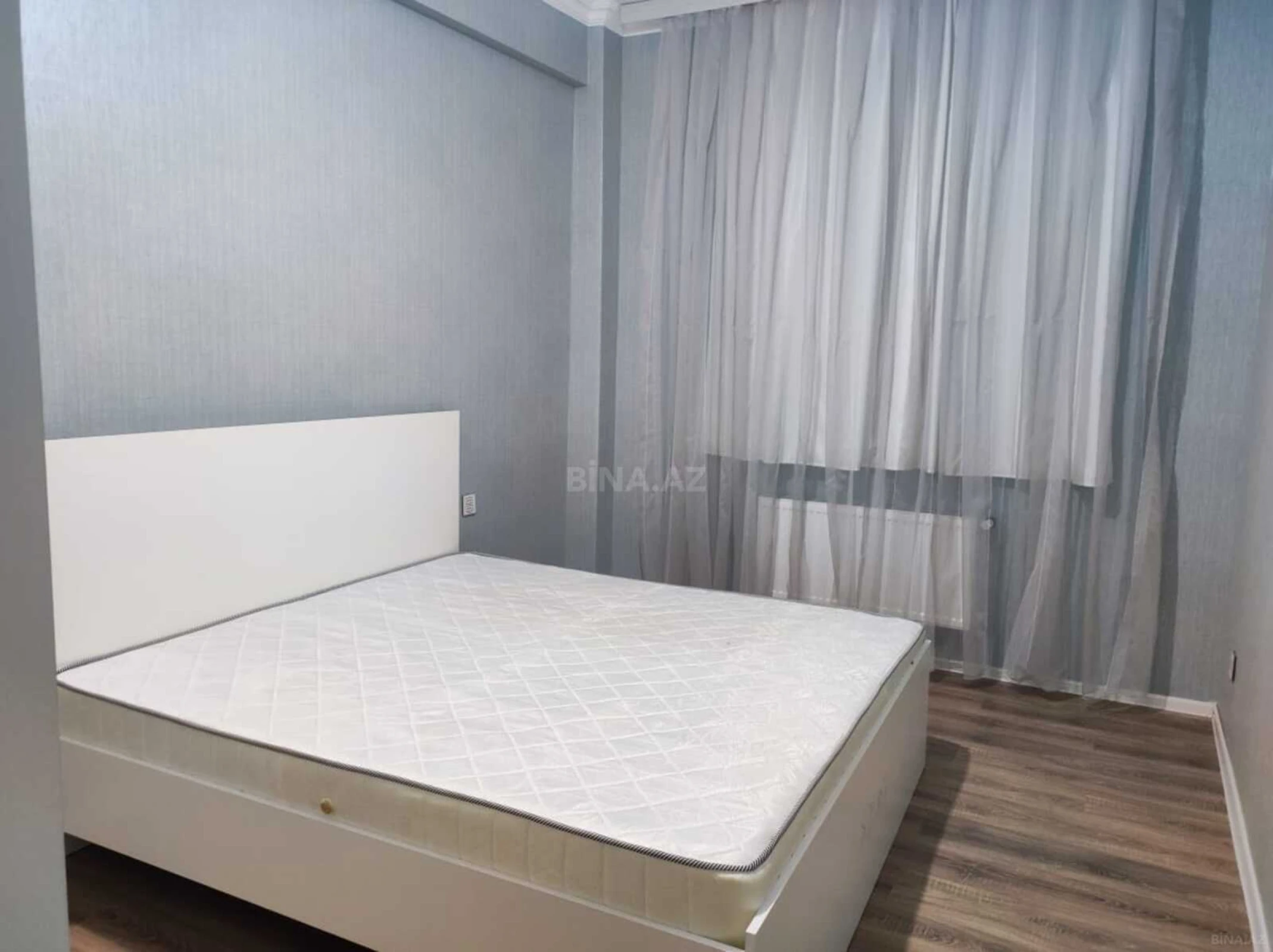 Satılır 4 otaqlı mənzil 110 m²