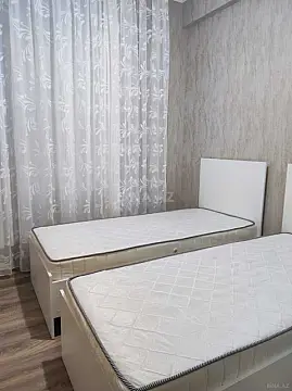 Satılır 4 otaqlı mənzil 110 m²