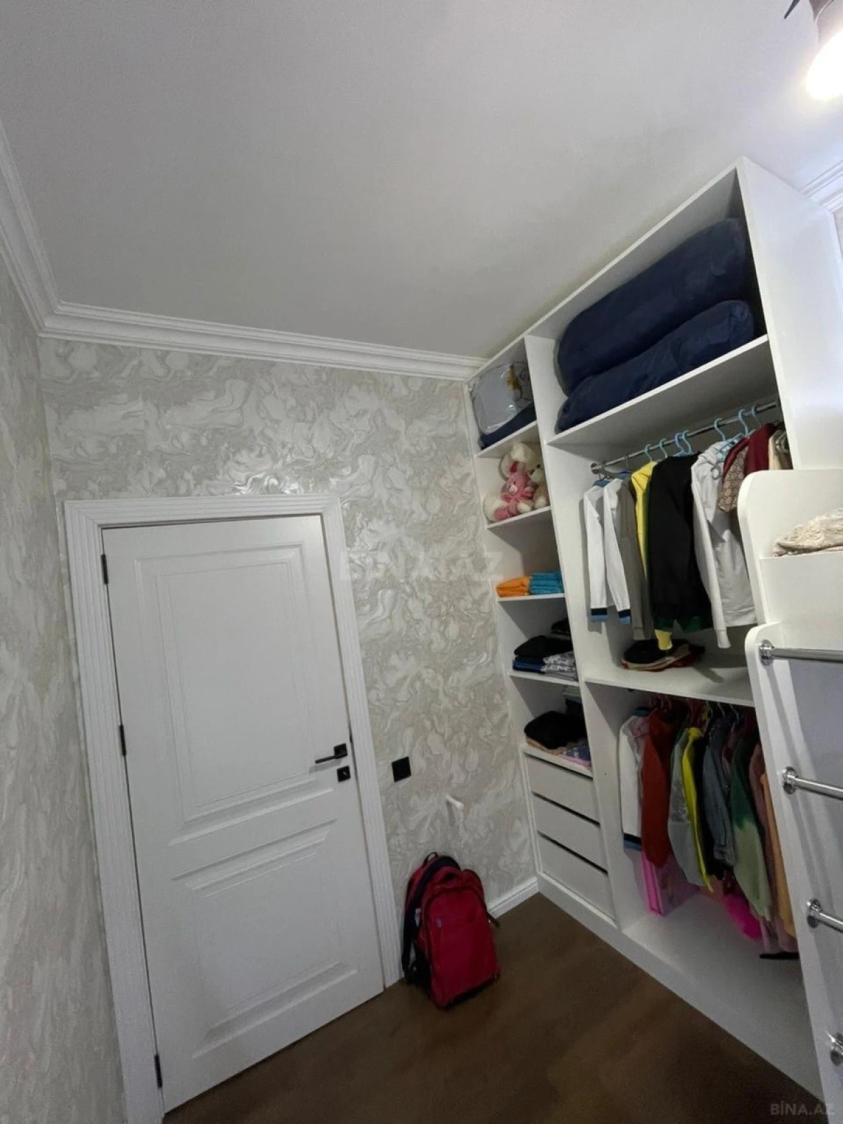 Satılır 3 otaqlı mənzil 71 m²