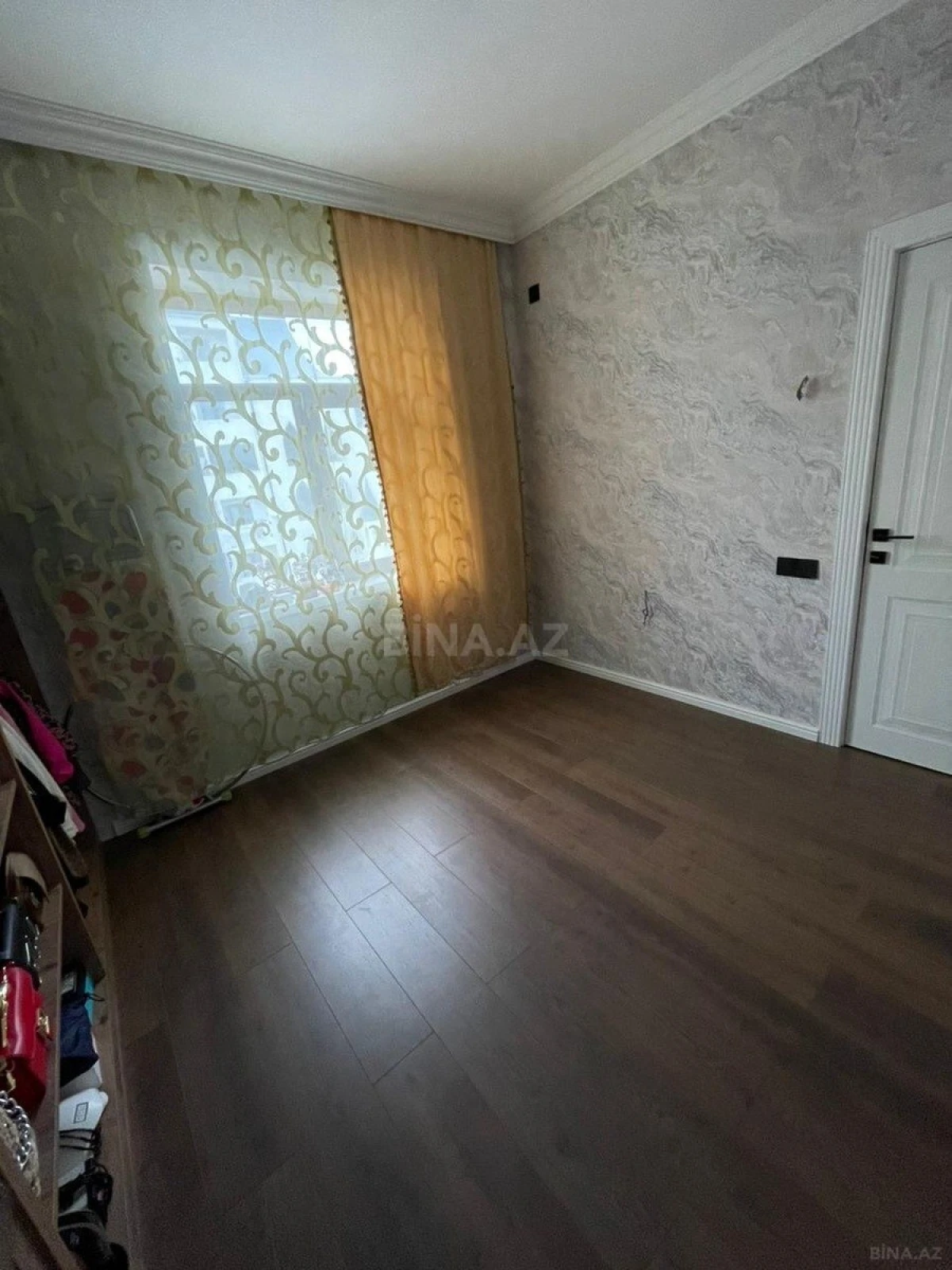 Satılır 3 otaqlı mənzil 71 m²