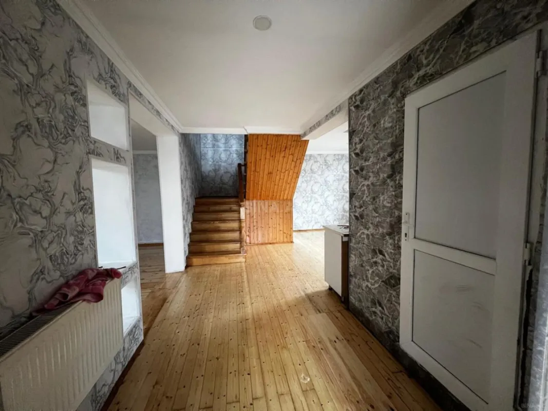 Satılır 5 otaqlı həyət evi 120 m²