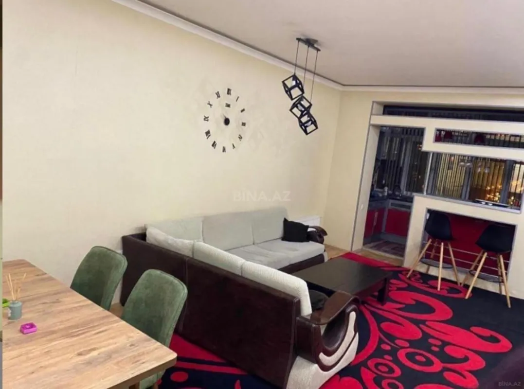 Kirayə verilir 2 otaqlı mənzil 80 m²