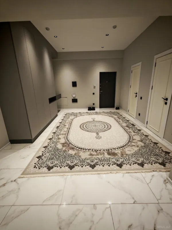 Kirayə verilir 2 otaqlı mənzil 120 m²