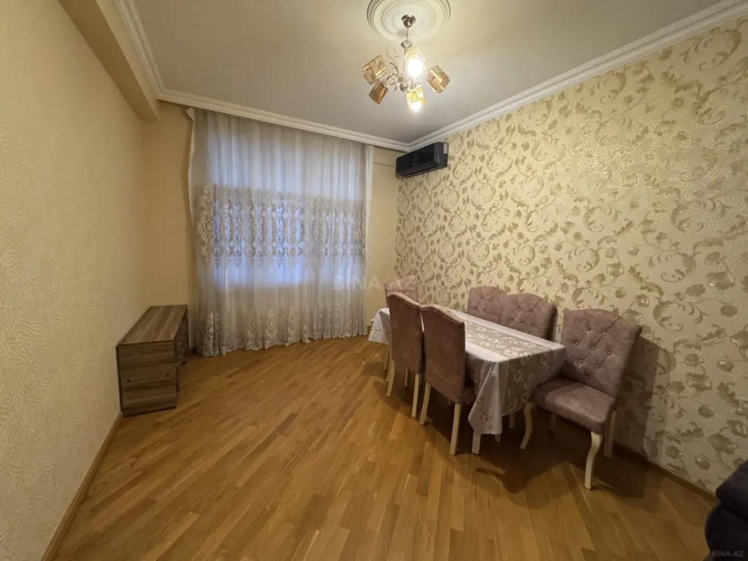Kirayə verilir 2 otaqlı mənzil 82 m²