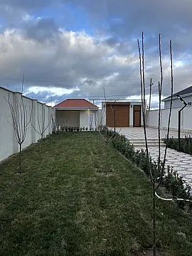 Satılır 4 otaqlı həyət evi 145 m²