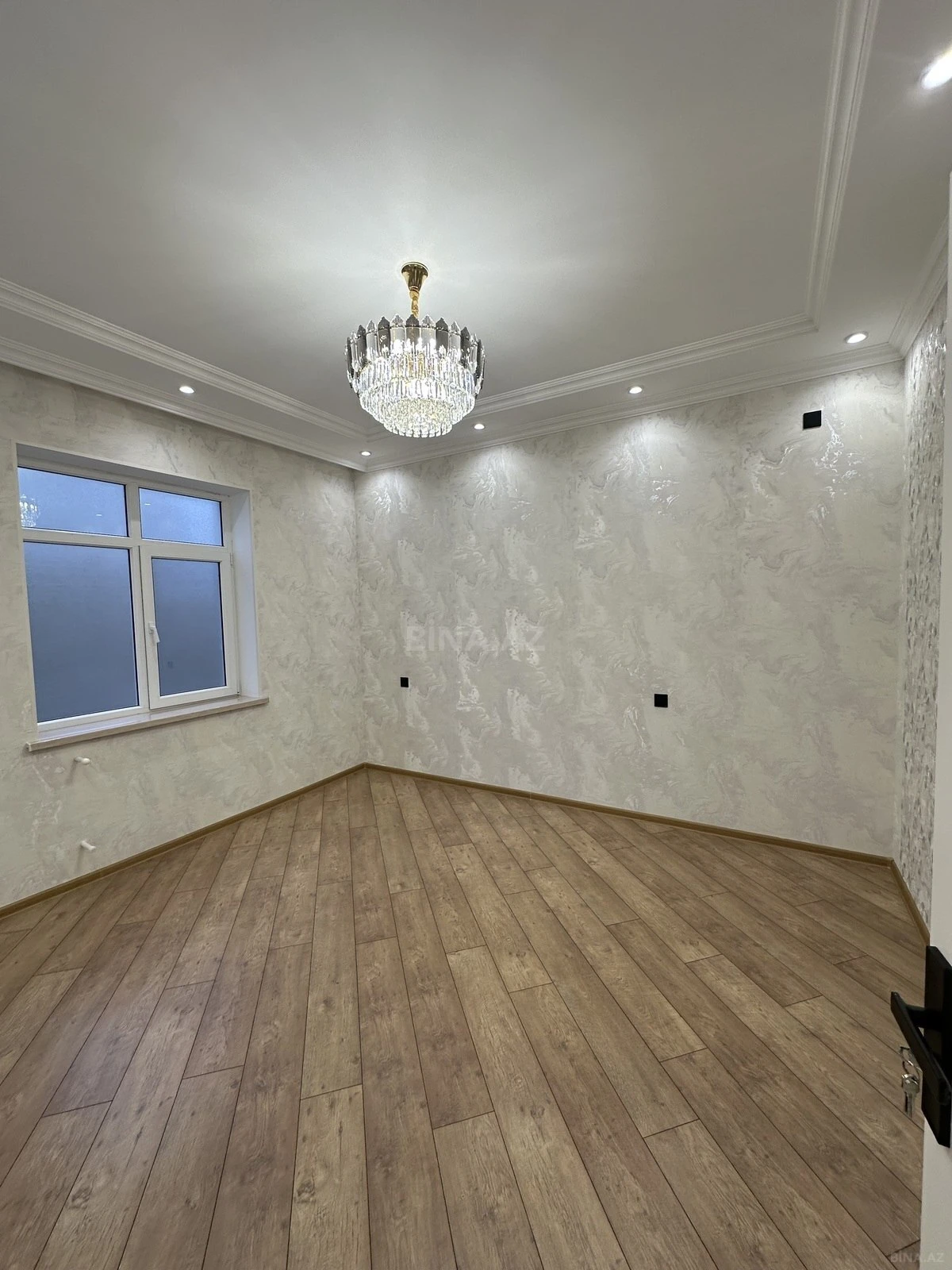 Satılır 4 otaqlı həyət evi 145 m²